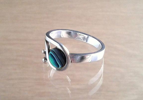 Ring, 925 zilver met paua (abalone) schelp, maat 17